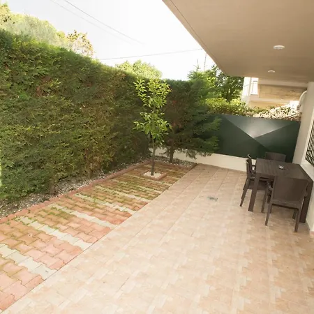 Les Maisons Grecques